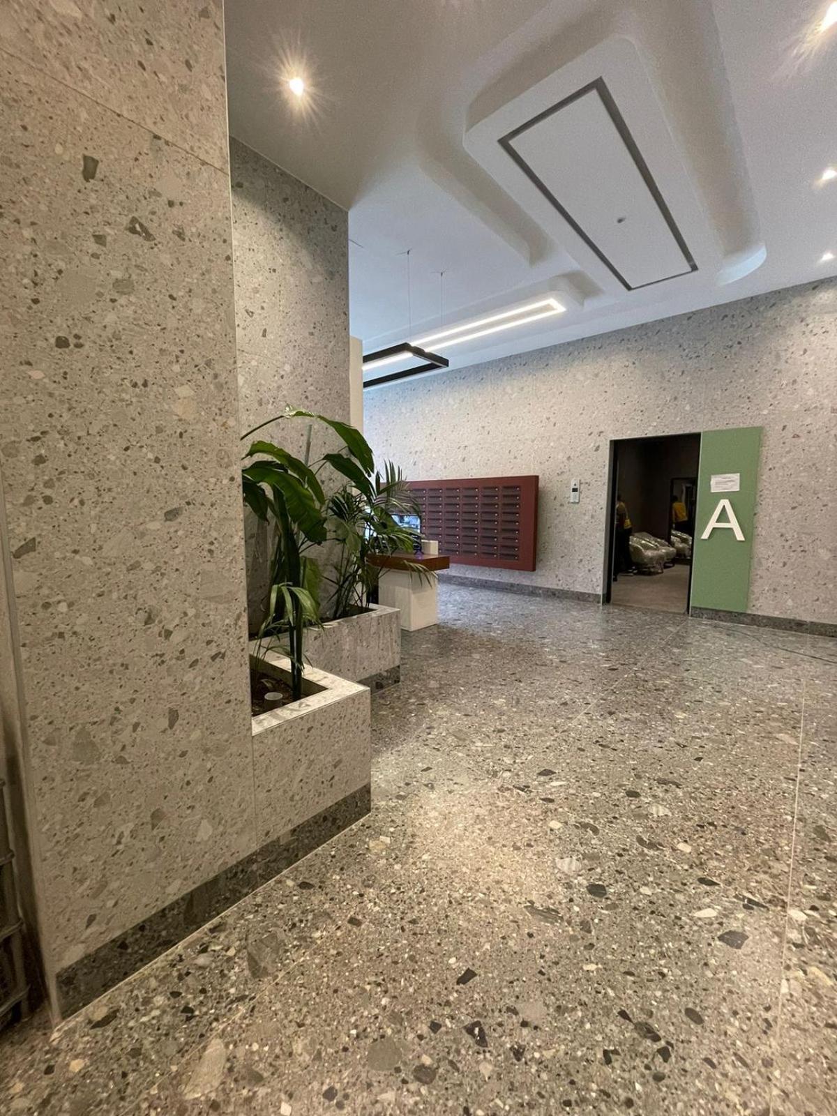 Garden Building Luxury Apartment Tiran Dış mekan fotoğraf