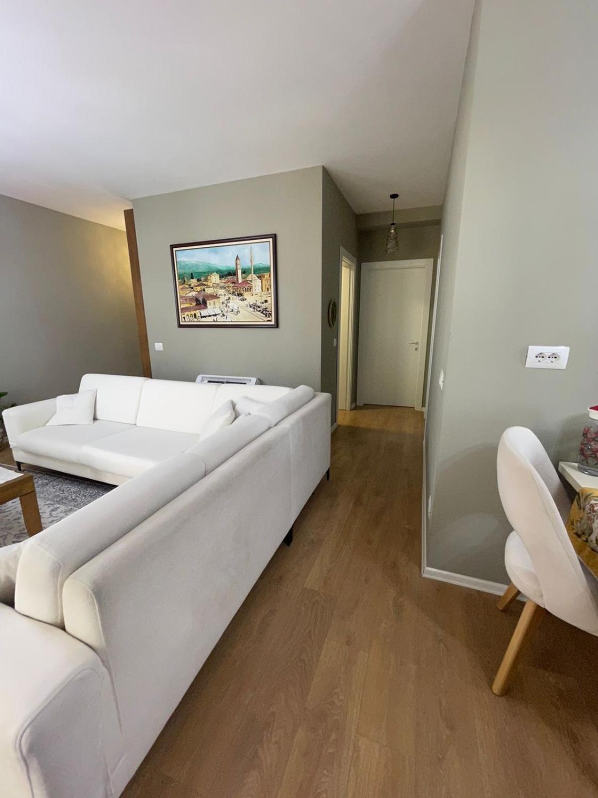 Garden Building Luxury Apartment Tiran Dış mekan fotoğraf